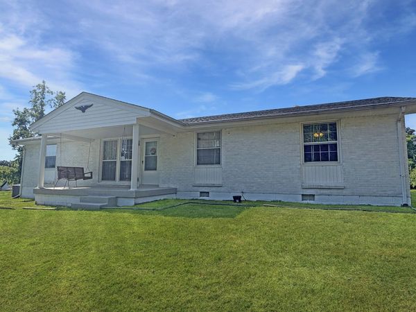 203 Landiss Ave, Cumberland City, TN 37050