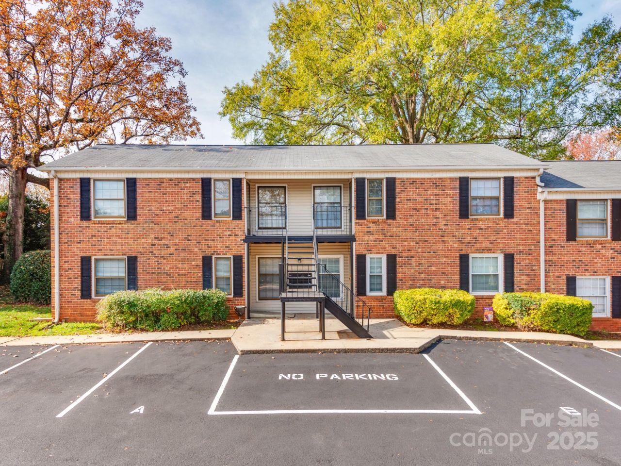 5903 Quail Hollow Road, Unit D, Charlotte, NC 28210 Main Photo