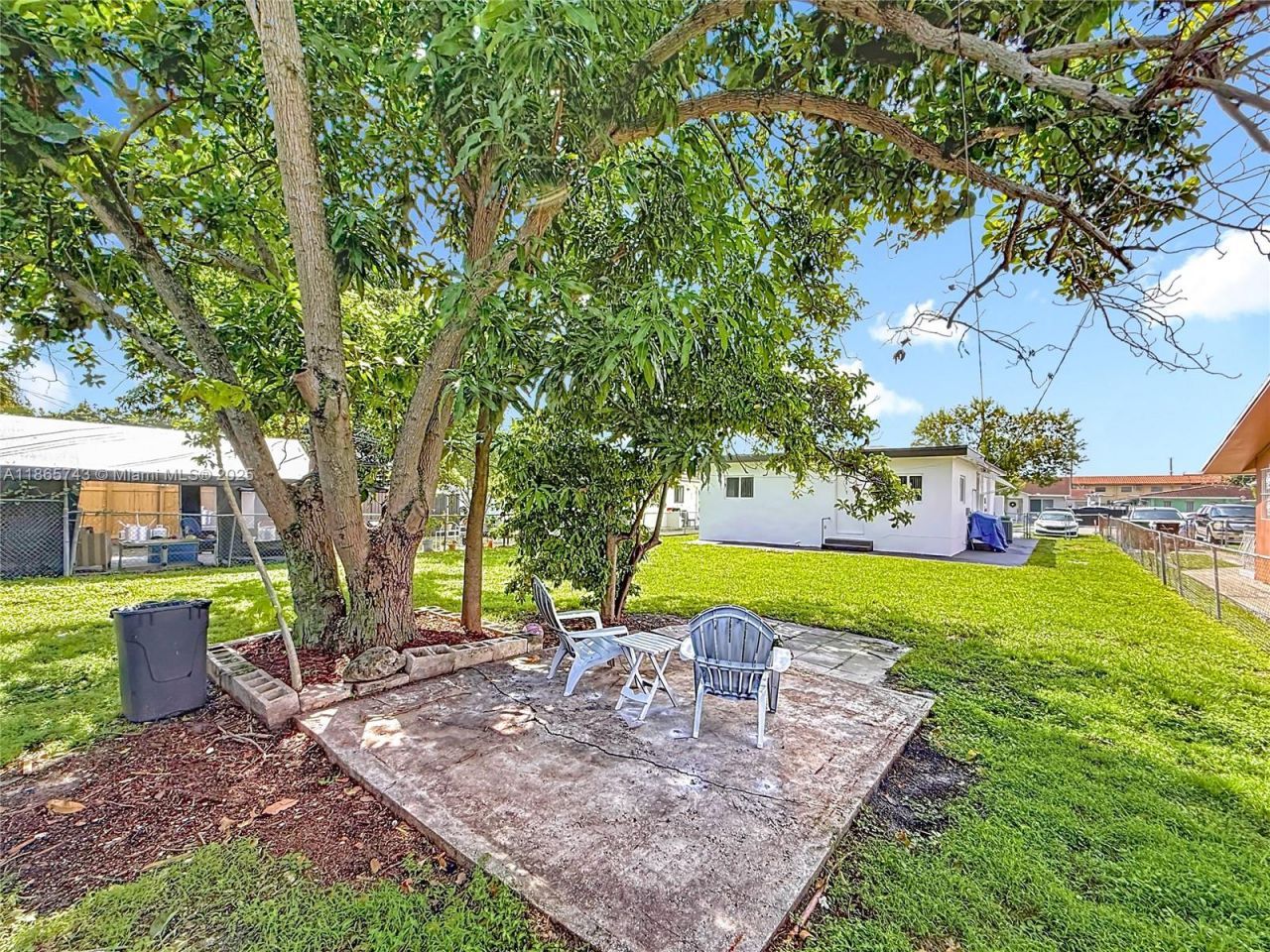 675 W 30th St, Hialeah, FL 33012 Photo