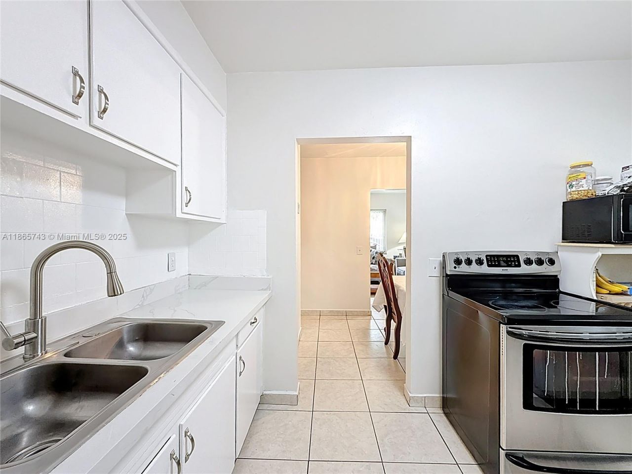 675 W 30th St, Hialeah, FL 33012 Photo