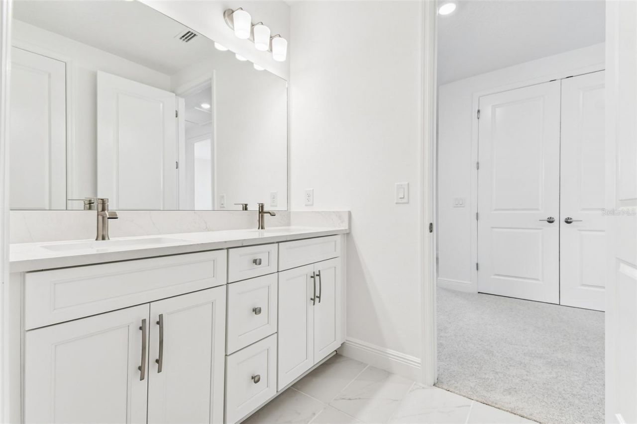 7575 Seahawk Avenue, Sarasota, FL 34241 Photo