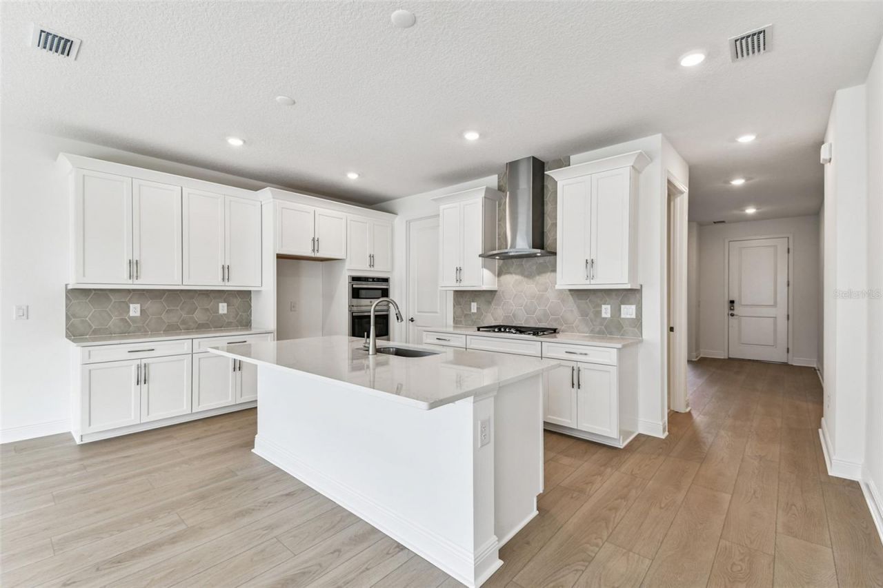 7575 Seahawk Avenue, Sarasota, FL 34241 Photo