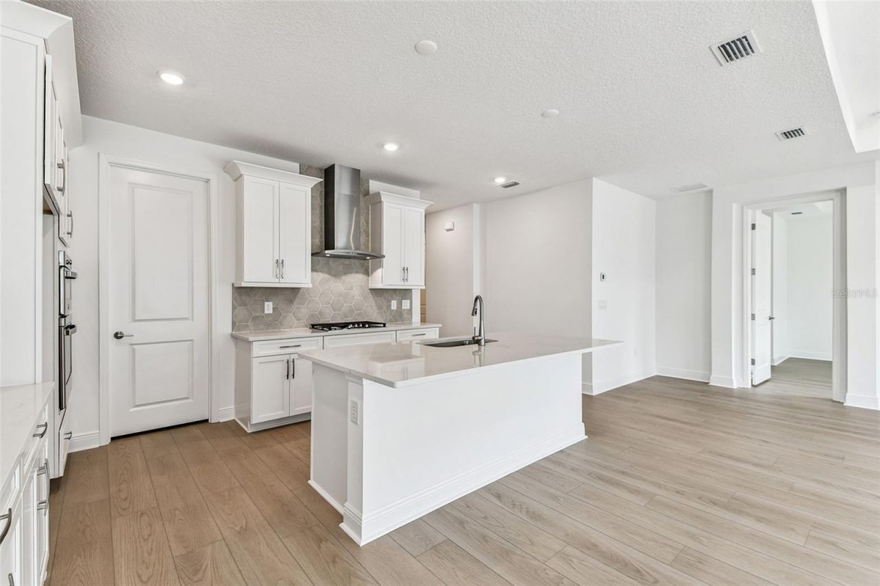 7575 Seahawk Avenue, Sarasota, FL 34241 Photo