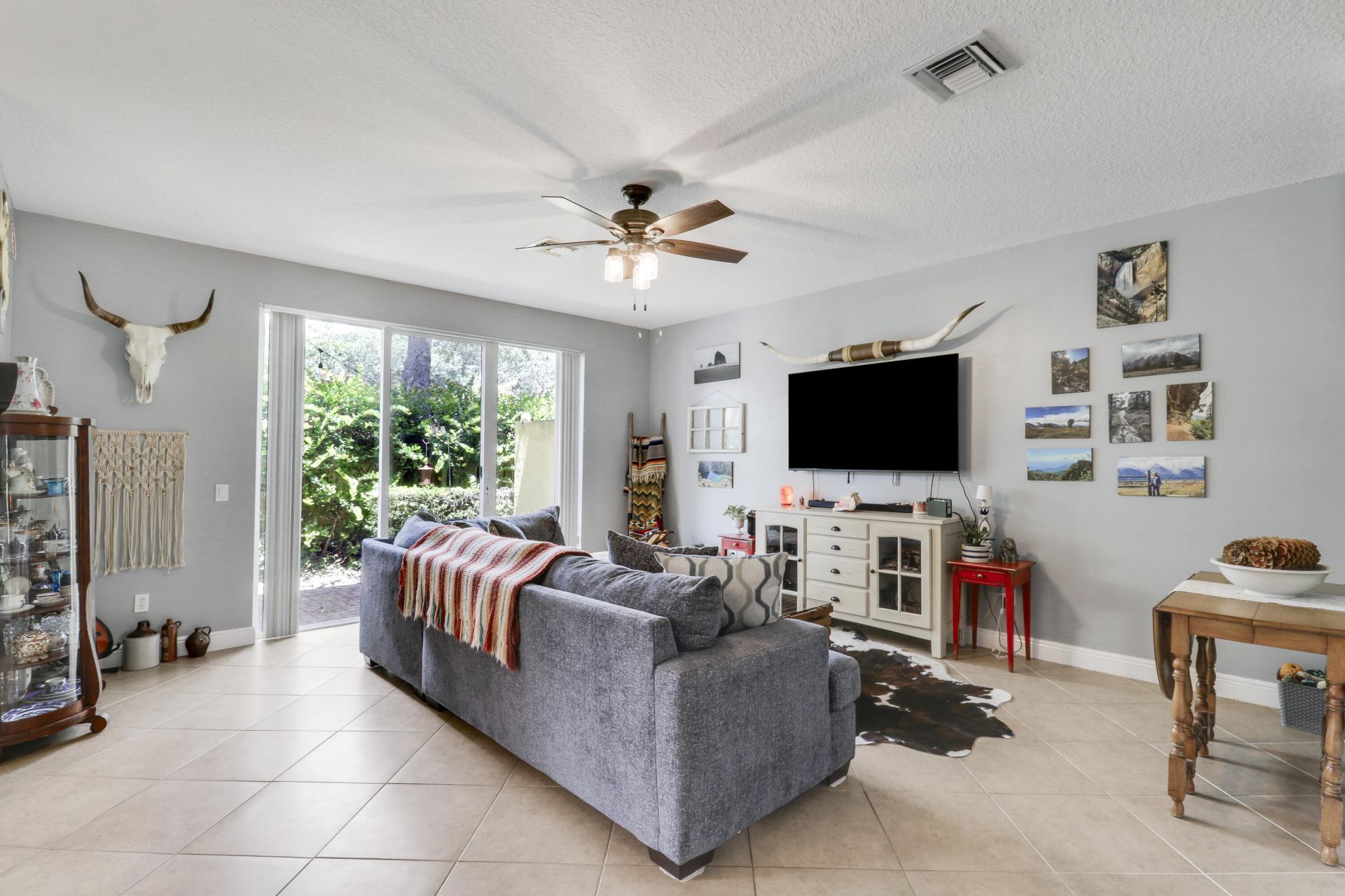 102 Via Emilia, Royal Palm Beach, FL 33411 Photo