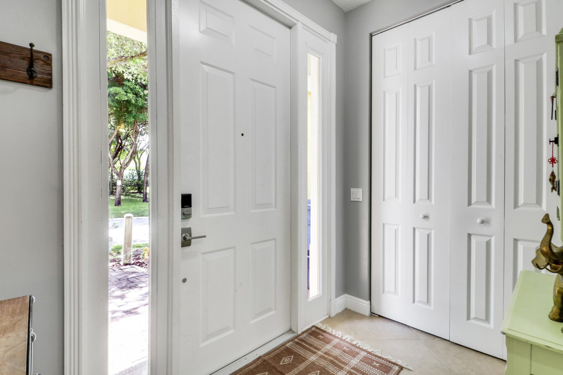 102 Via Emilia, Royal Palm Beach, FL 33411 Photo