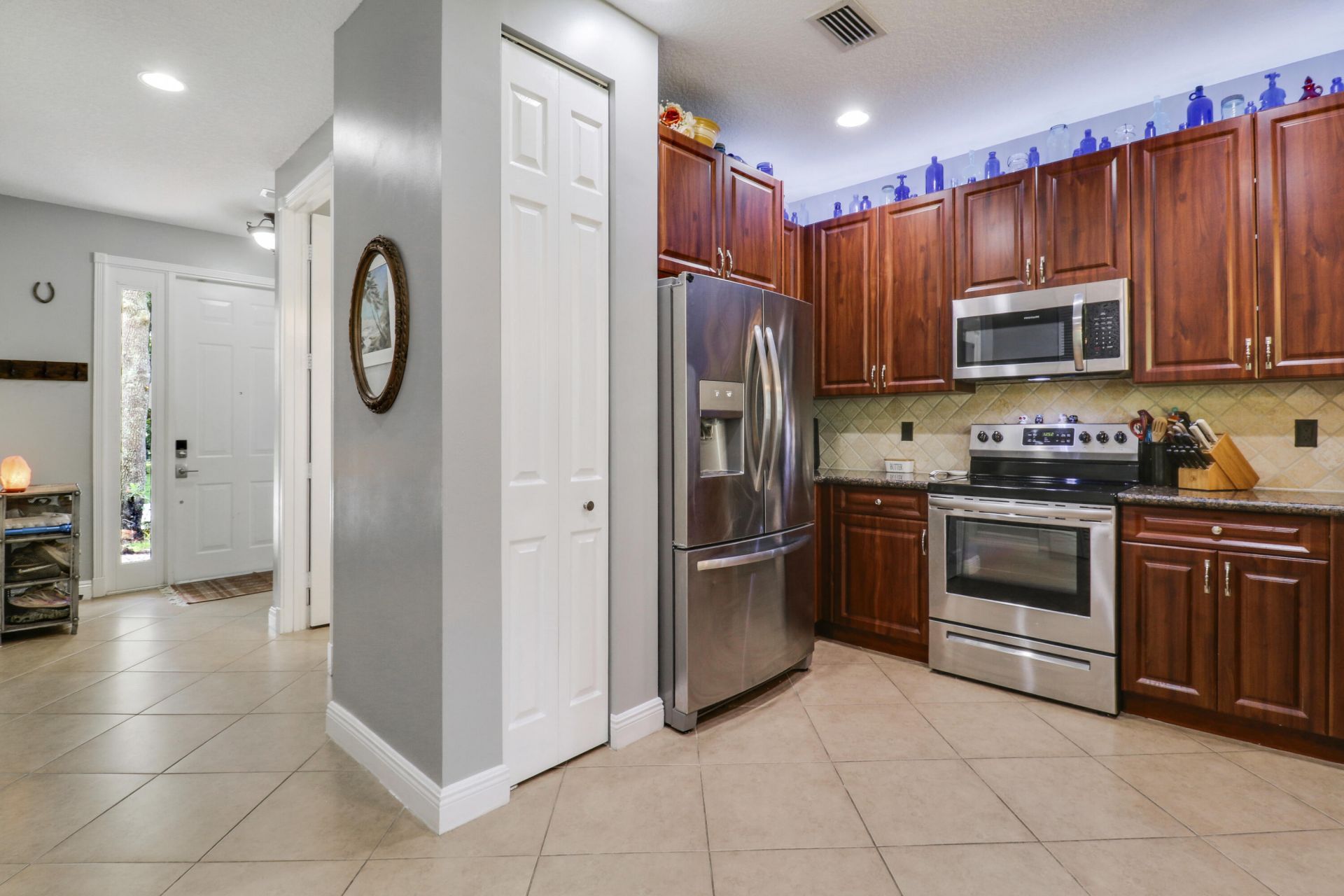 102 Via Emilia, Royal Palm Beach, FL 33411 Photo