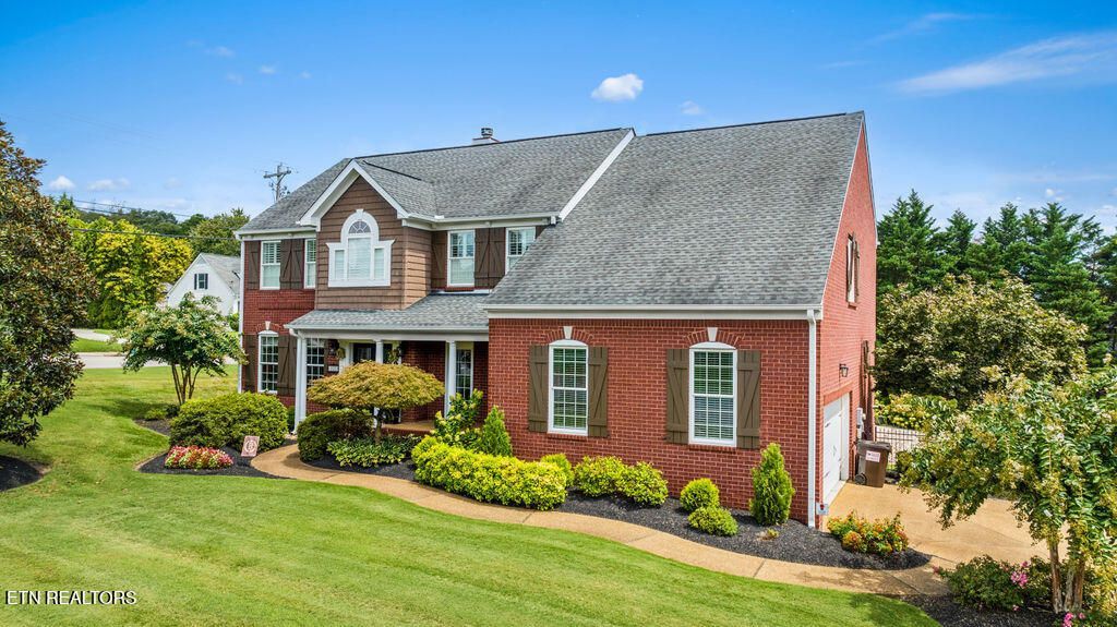 300 Johnsons Corner Rd, Knoxville, TN 37934 Main Photo