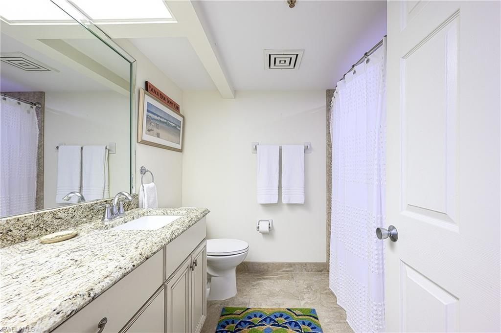 25 Bluebill Ave, Unit 403, Naples, FL 34108 Photo