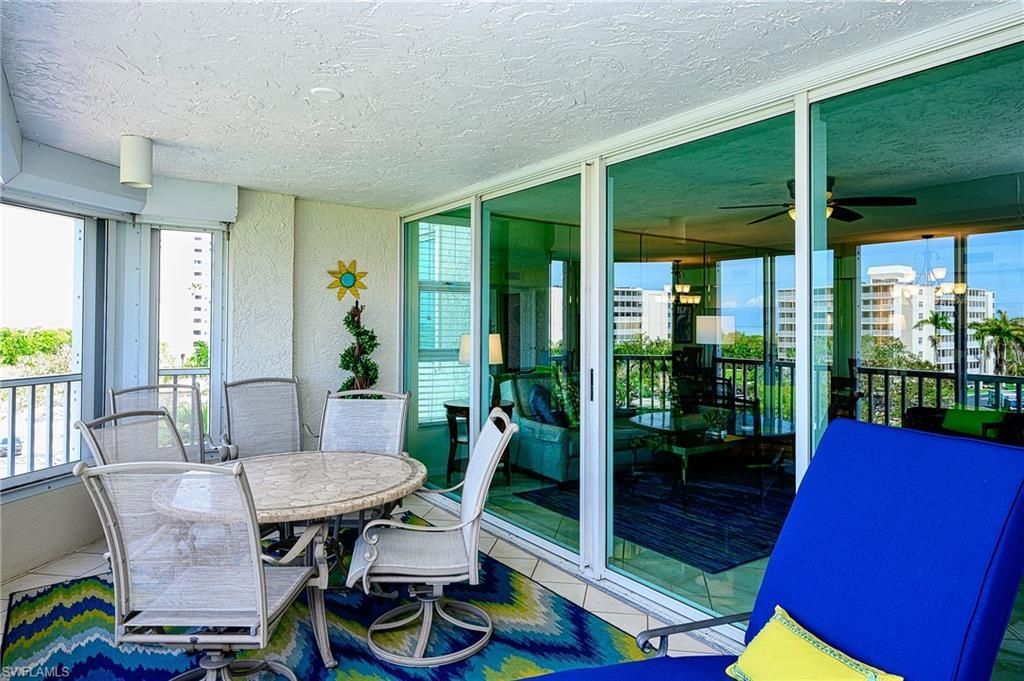 25 Bluebill Ave, Unit 403, Naples, FL 34108 Photo