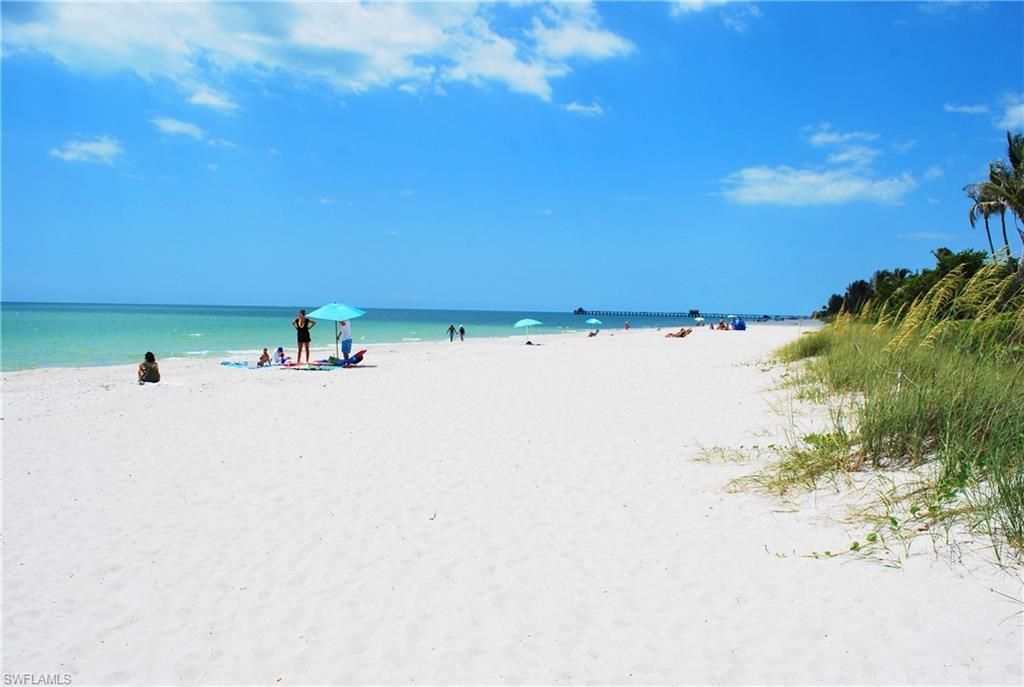 25 Bluebill Ave, Unit 403, Naples, FL 34108 Photo