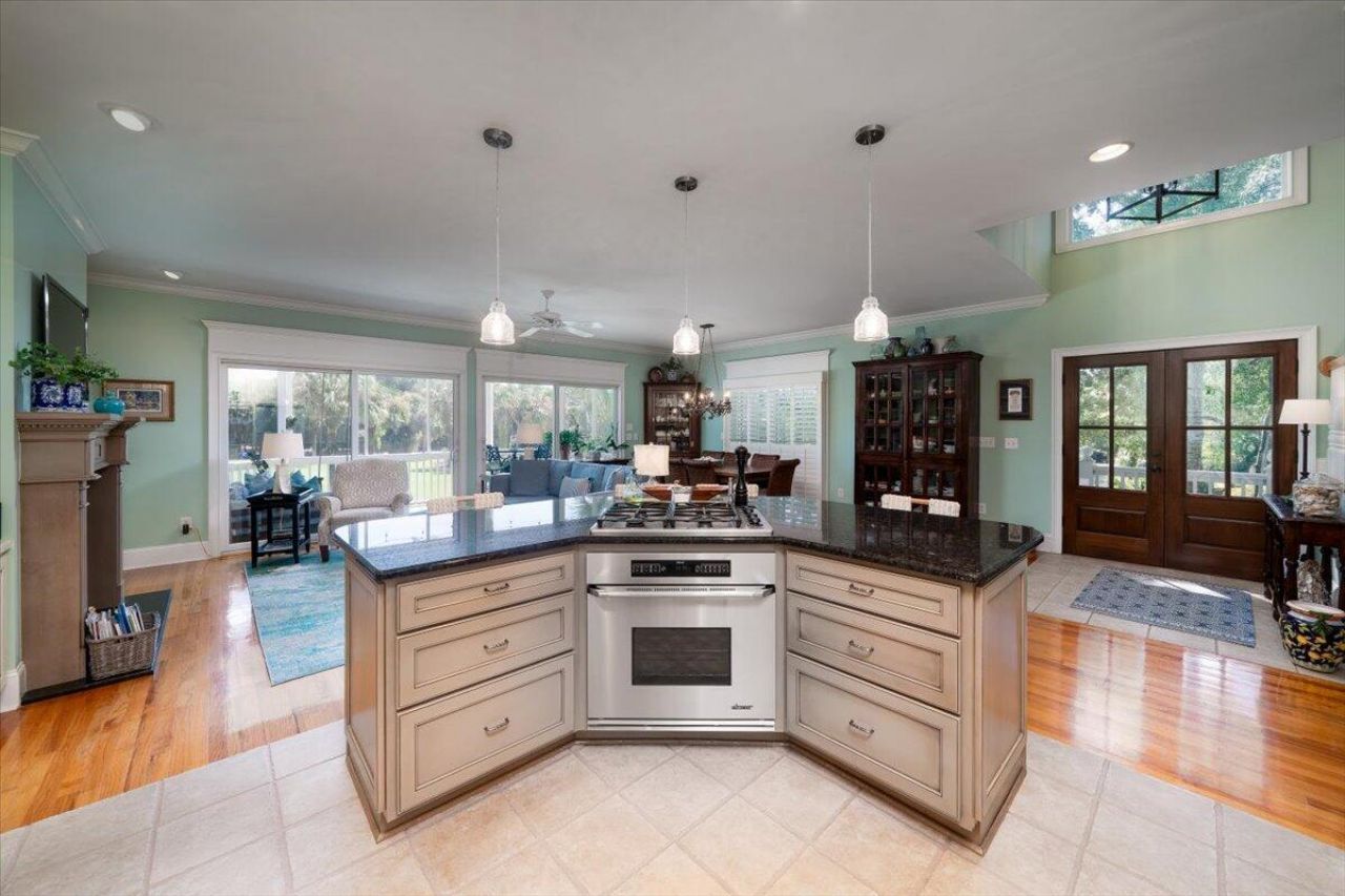 5851 Back Bay Drive Photo 13