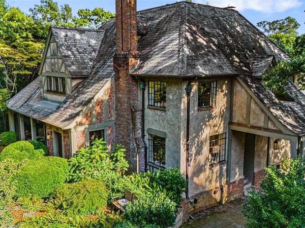 207 Hillcrest Drive, High Point, NC 27262