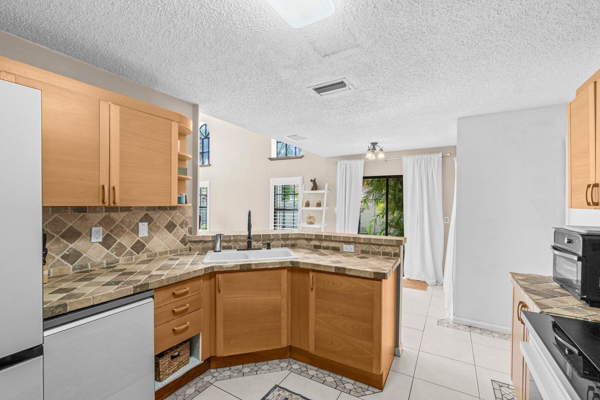 8102 Allspice Drive, Boynton Beach, FL 33472 Photo