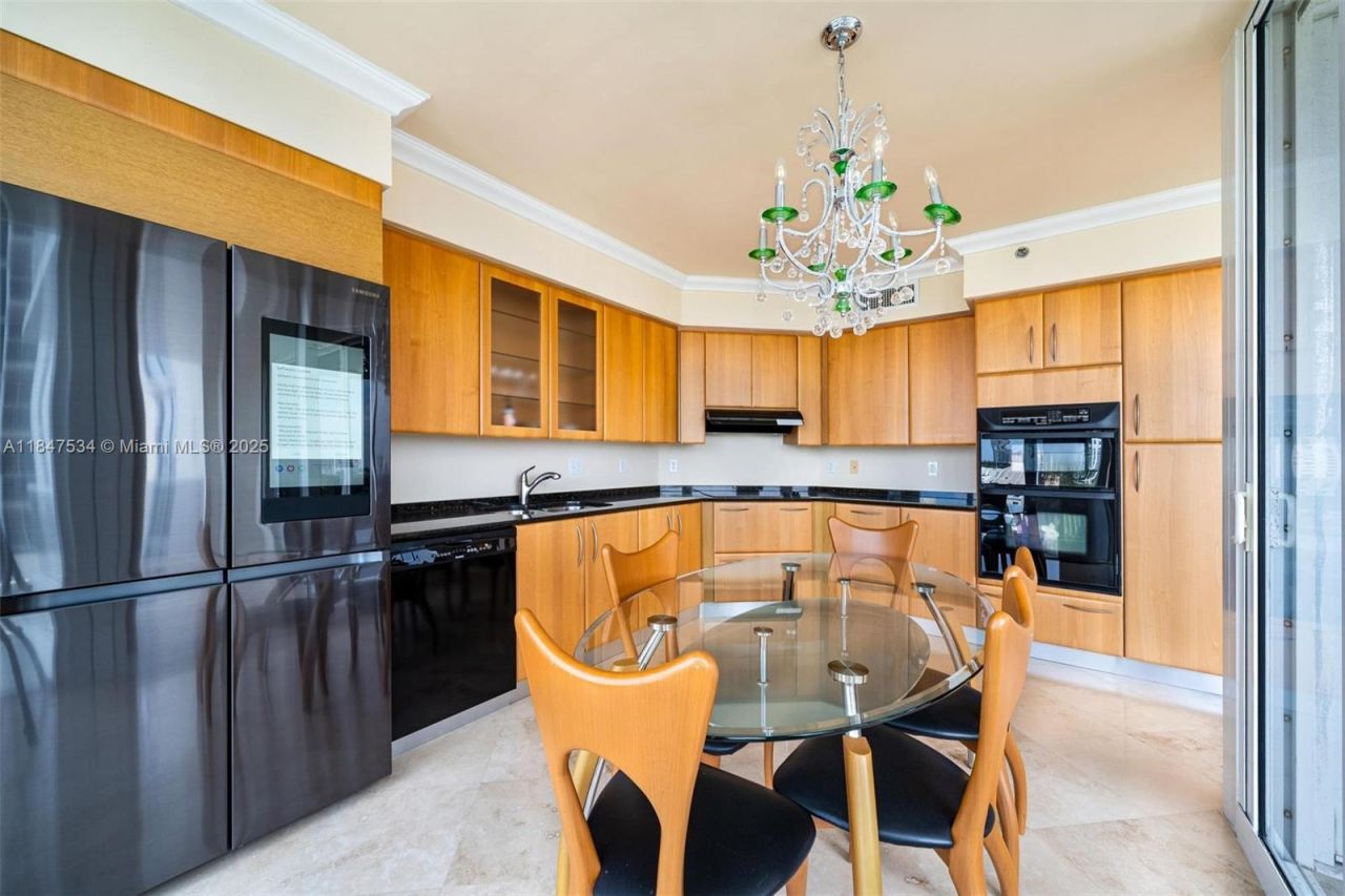 19111 Collins Ave, Unit 704, Sunny Isles Beach, FL 33160 Photo