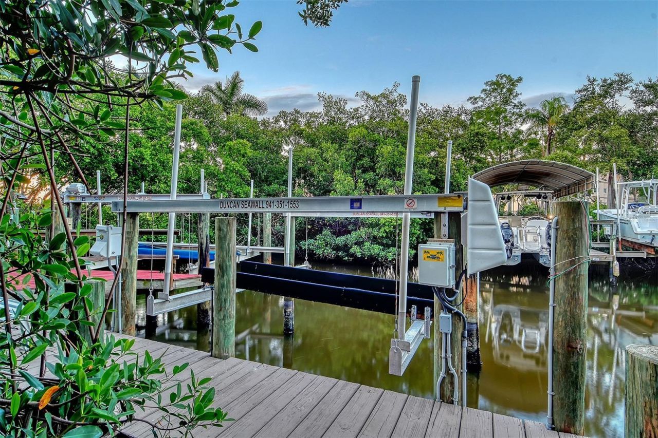 7154 Hawks Harbor Circle, Bradenton, FL 34207 Photo