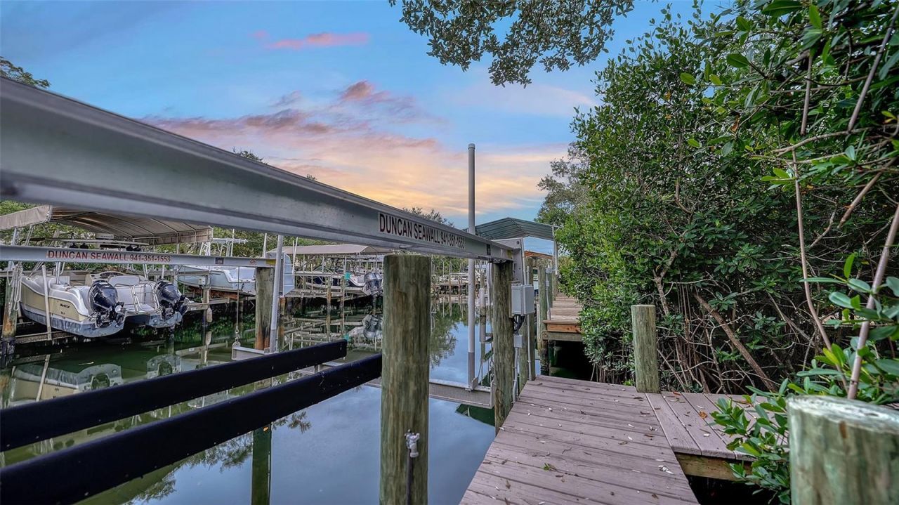 7154 Hawks Harbor Circle, Bradenton, FL 34207 Photo