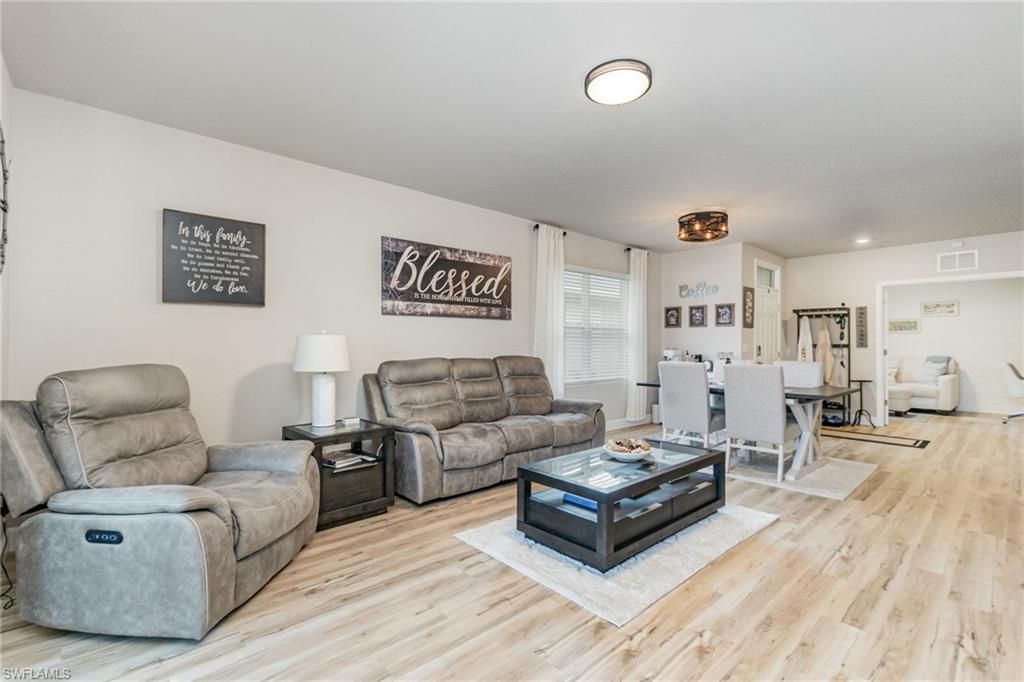 20498 Plumwood Loop, North Fort Myers, FL 33917 Photo