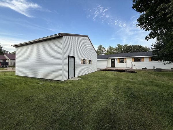 421 9th Avenue, Madison, MN 56256