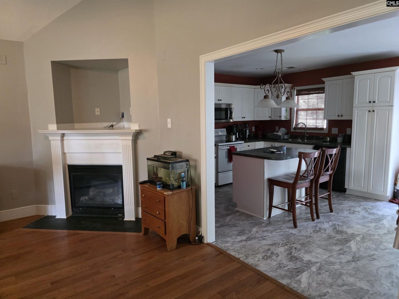 502 Dove Park Road Photo 9