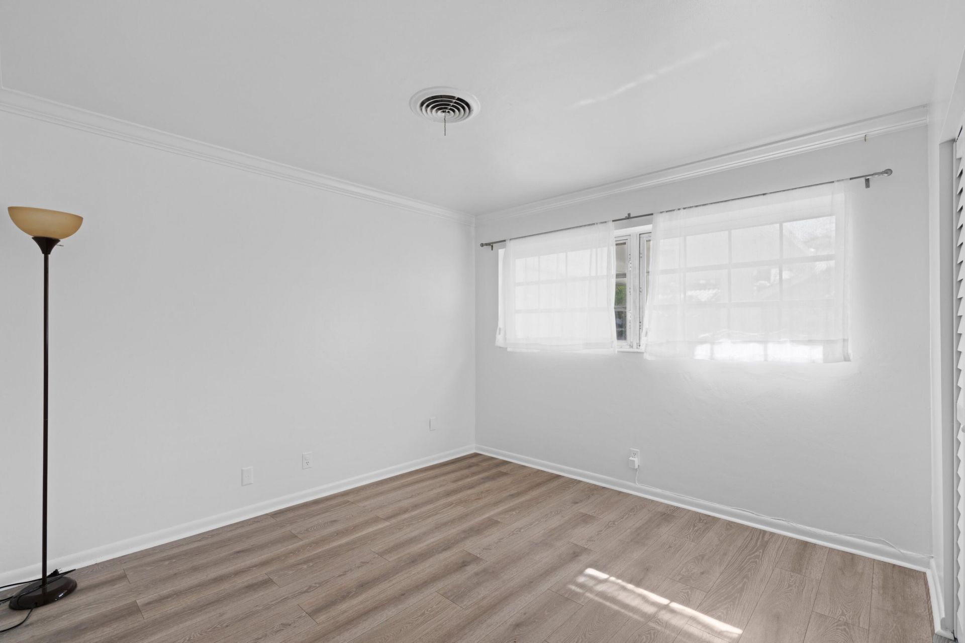 208 34th Street, West Palm Beach, FL 33407 Photo