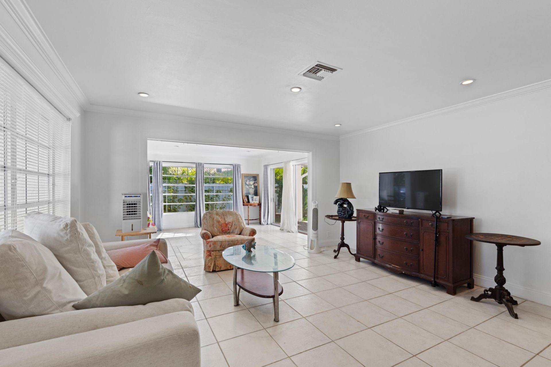 208 34th Street, West Palm Beach, FL 33407 Photo