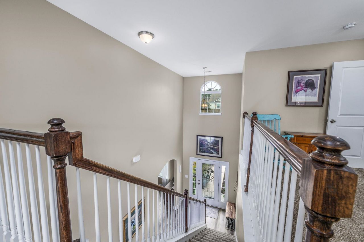 833 Tilly Lake Rd. Photo 19