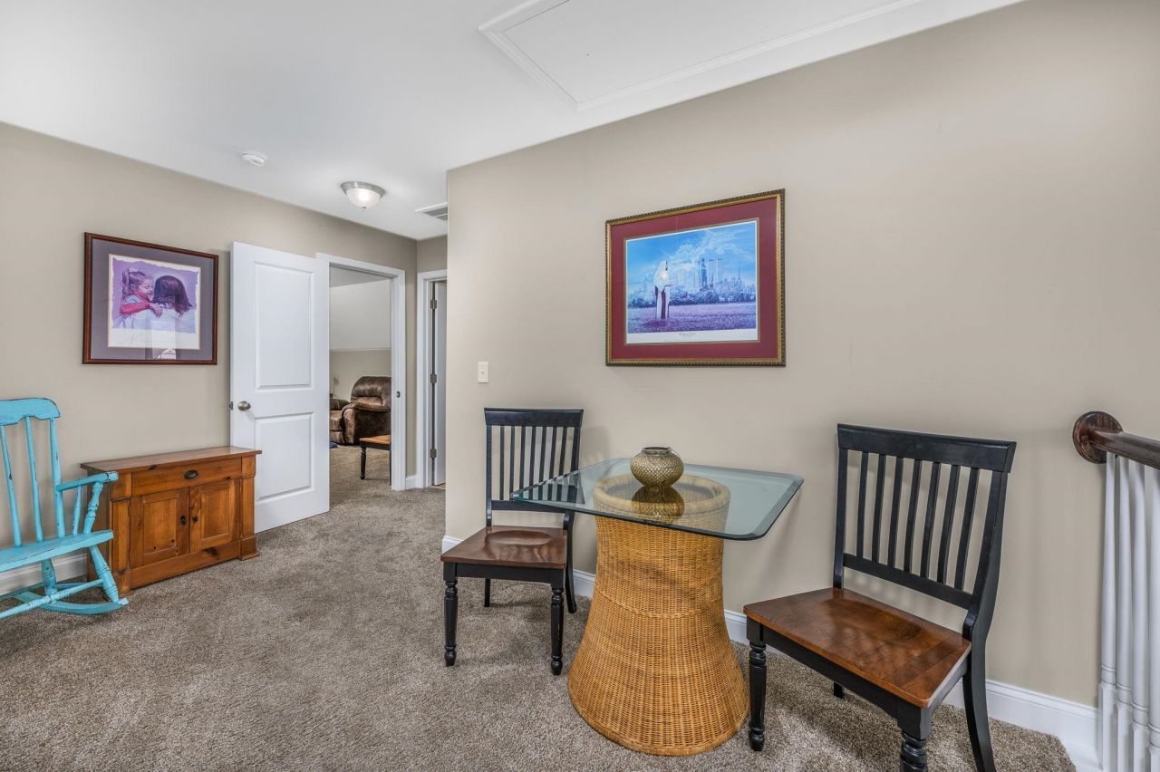 833 Tilly Lake Rd. Photo 21