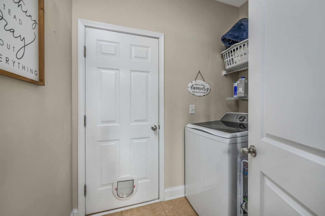 833 Tilly Lake Rd. Photo 27