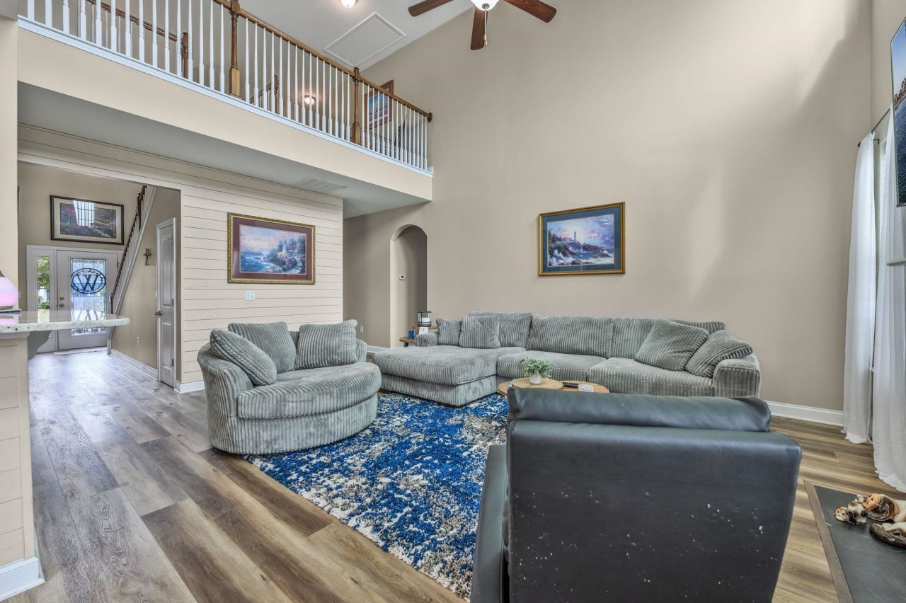 833 Tilly Lake Rd. Photo 6