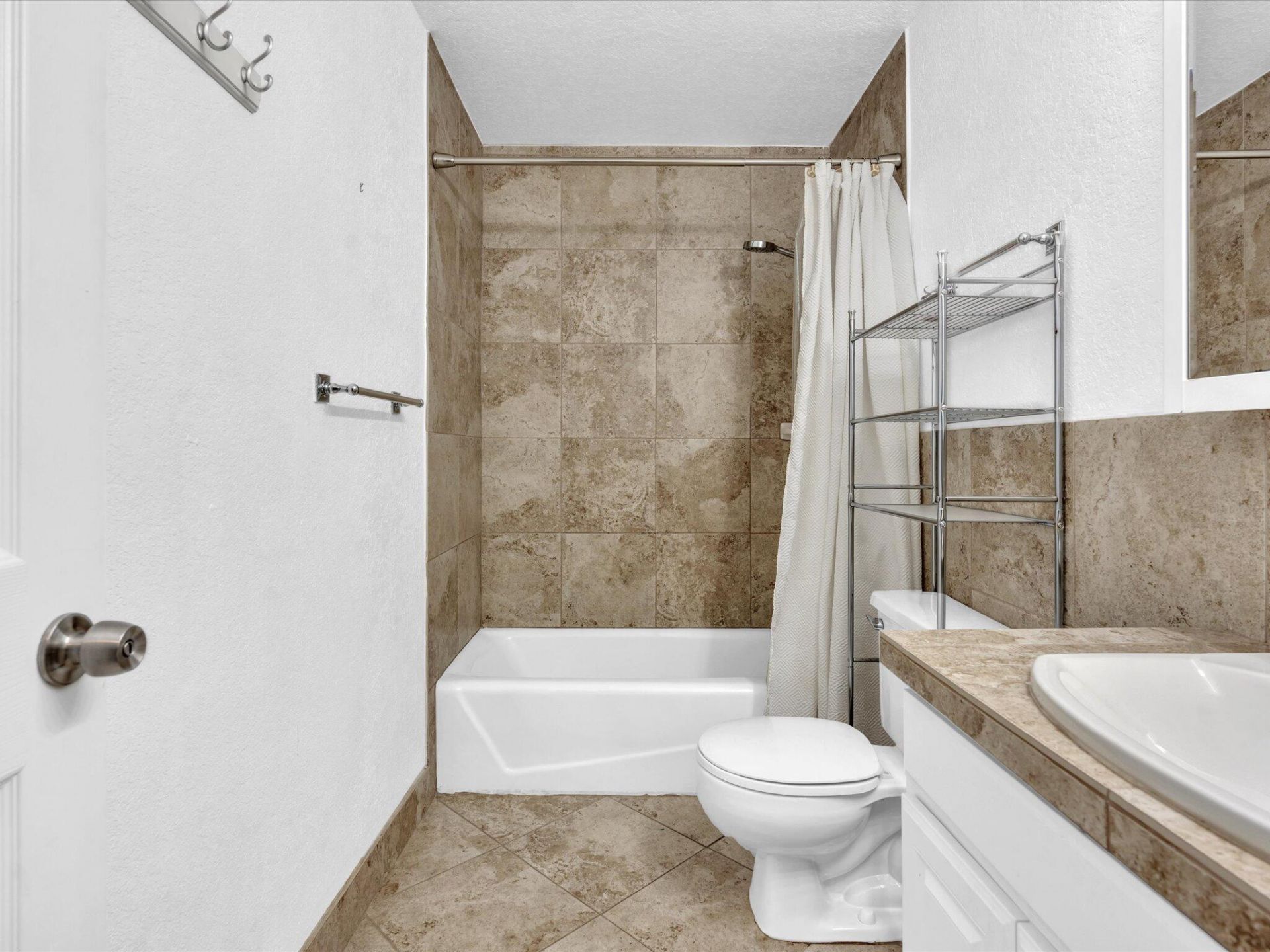 1700 SE 15th Street, Unit 304, Fort Lauderdale, FL 33316 Photo