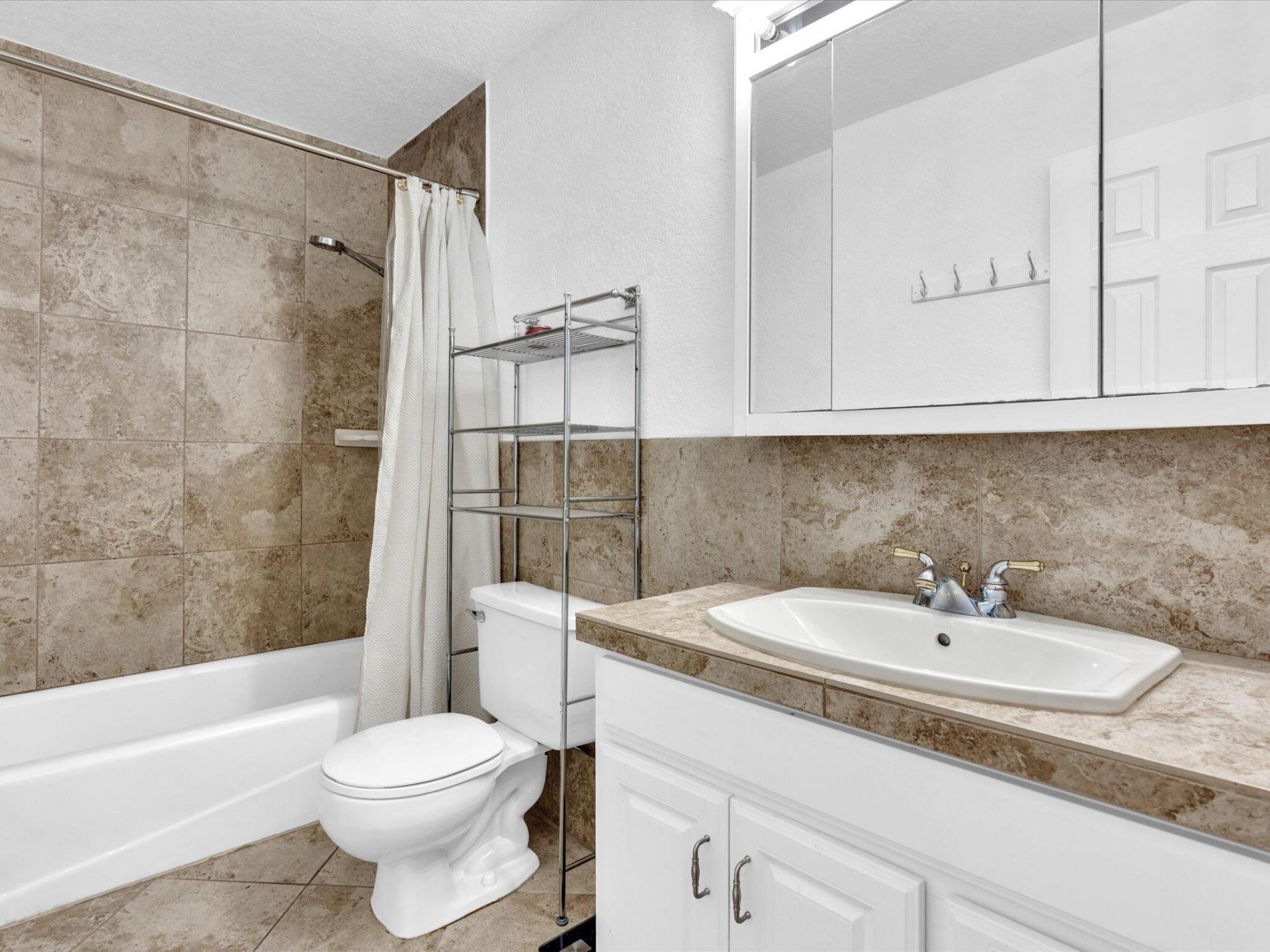 1700 SE 15th Street, Unit 304, Fort Lauderdale, FL 33316 Photo