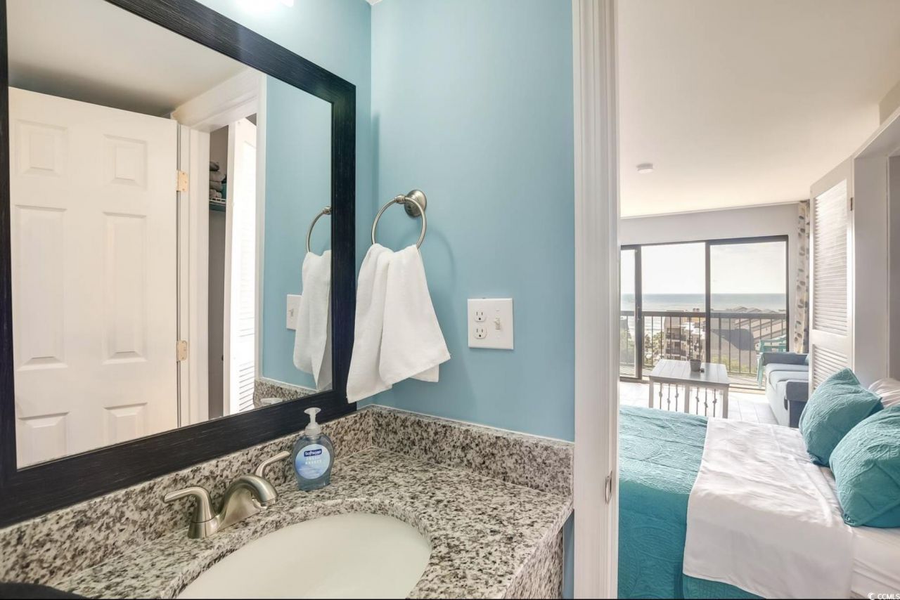 210 75th Ave. N Photo 17