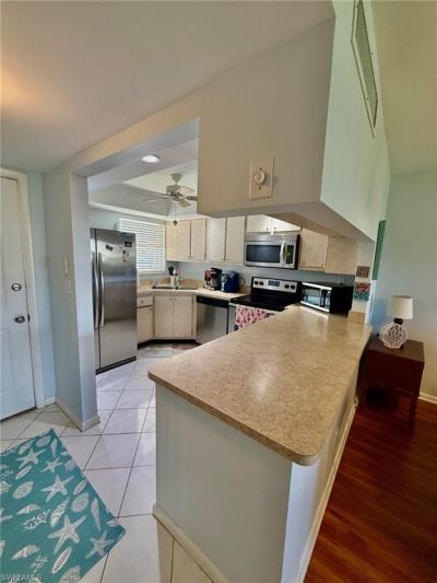 9 High Point Cir N, Unit 305, Naples, FL 34103 Photo