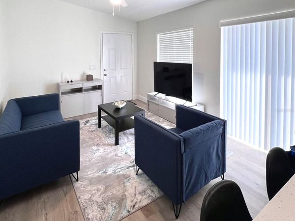 2414 CENTER AVENUE, ORLANDO, FL 32806