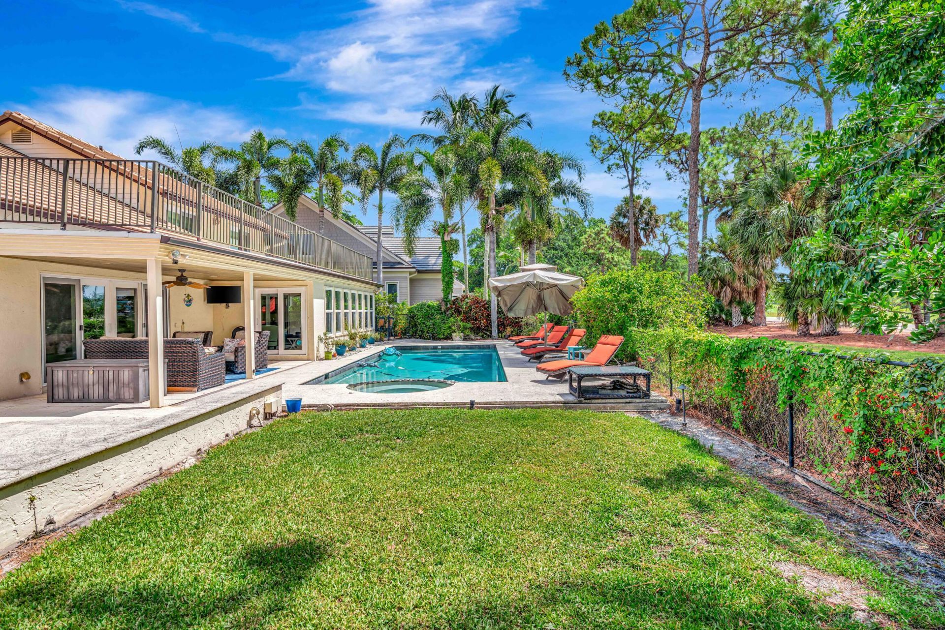 11 Berwick Road Ne, Palm Beach Gardens, FL 33418 Photo