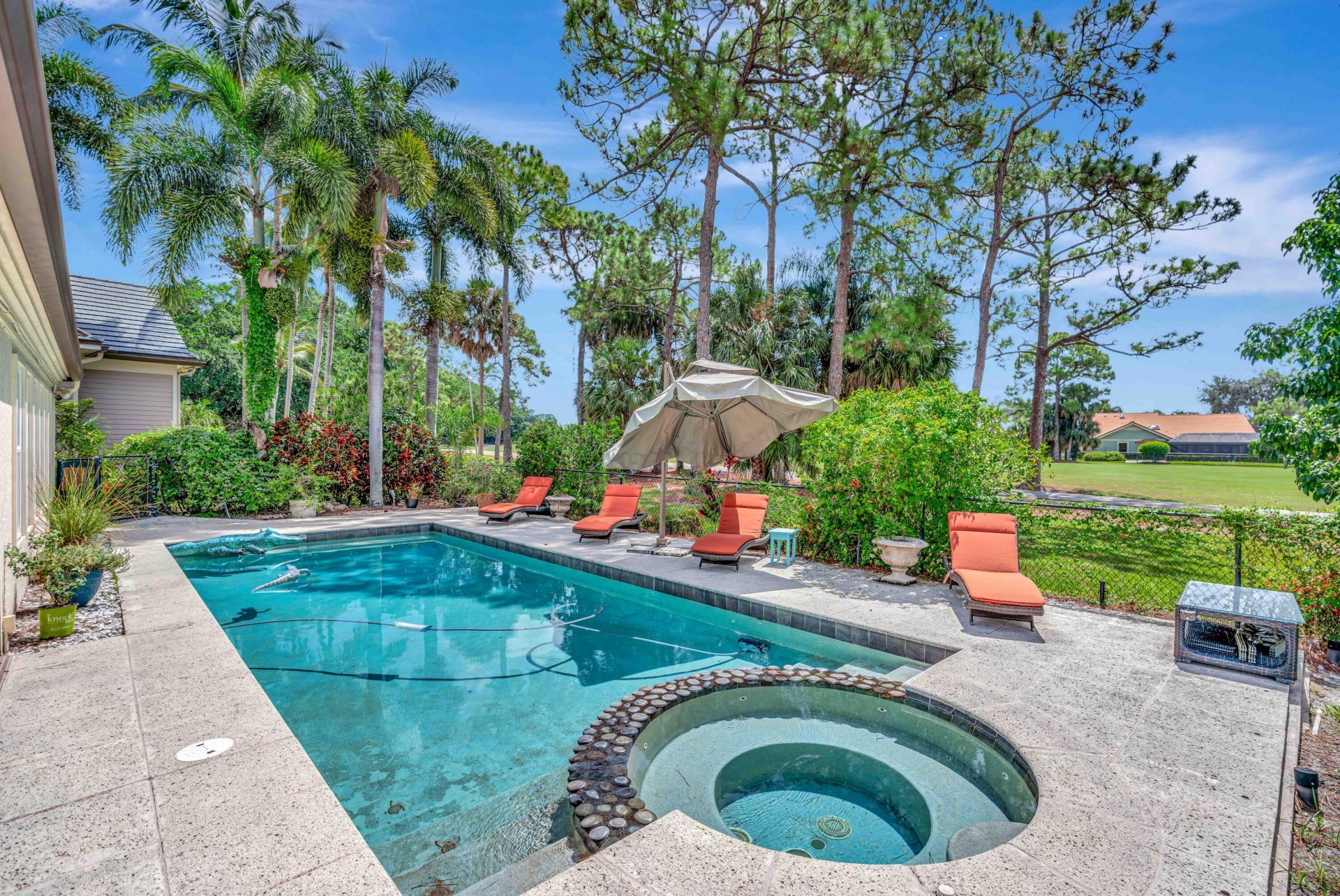 11 Berwick Road Ne, Palm Beach Gardens, FL 33418 Photo