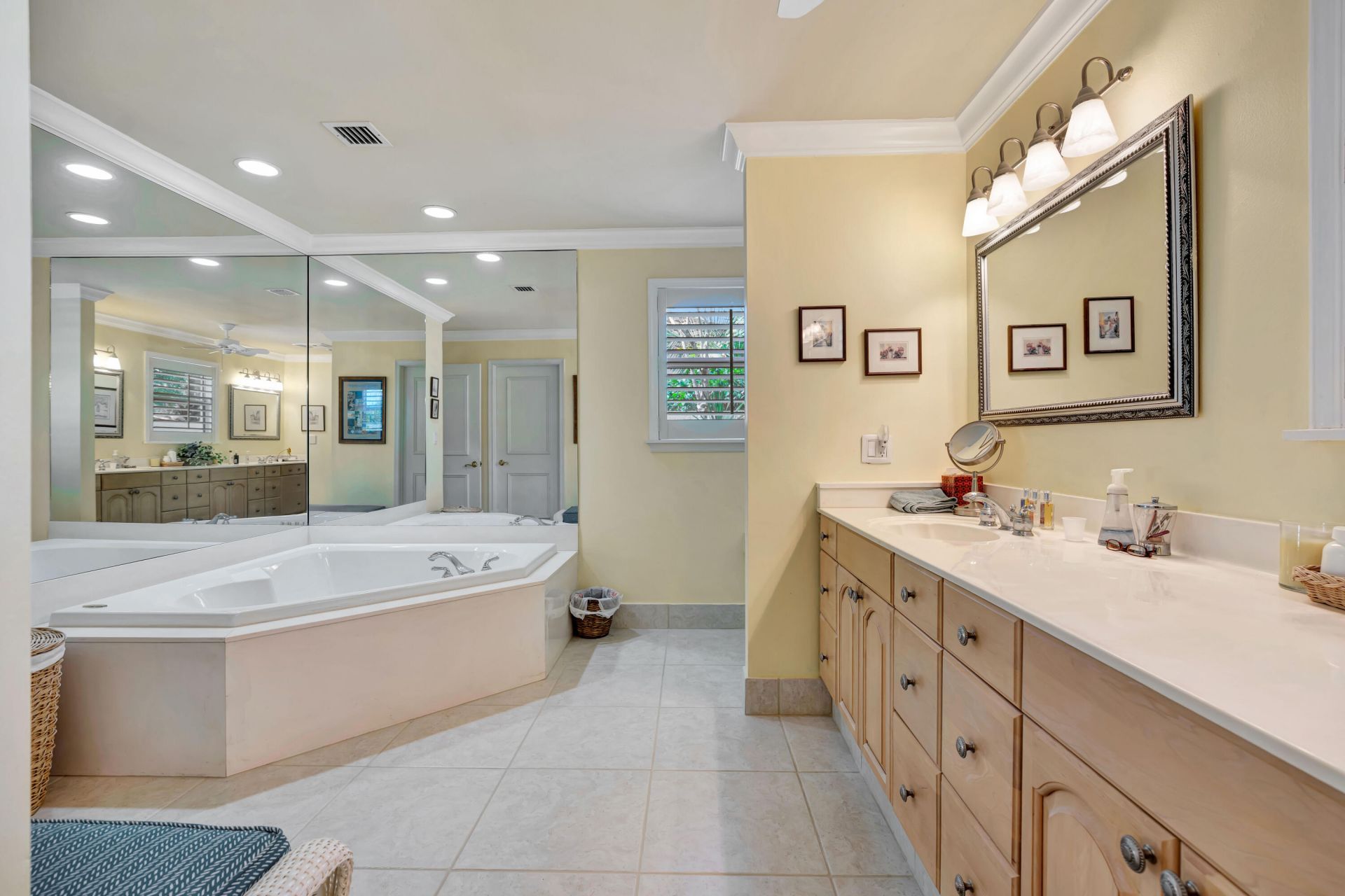 11 Berwick Road Ne, Palm Beach Gardens, FL 33418 Photo