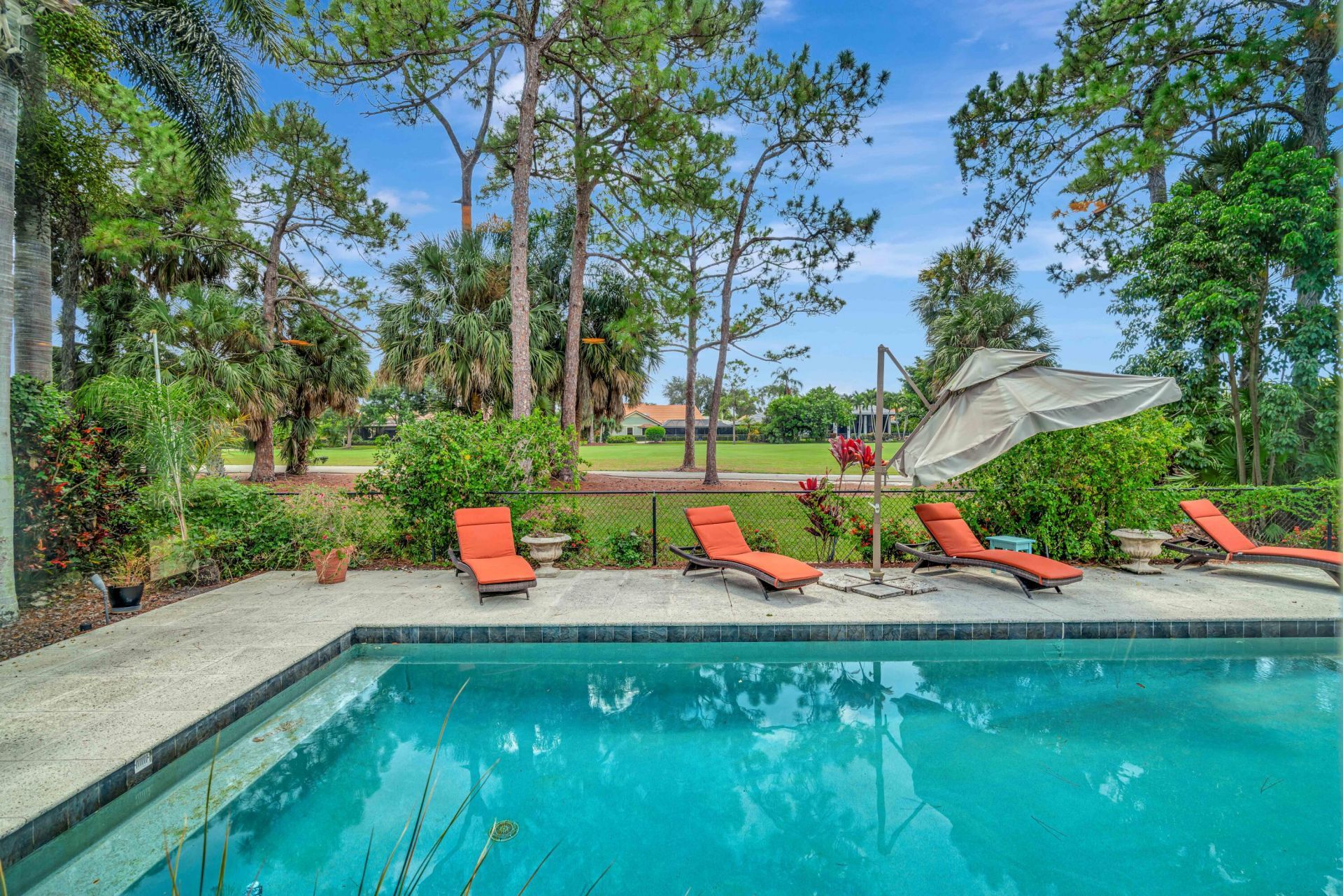 11 Berwick Road Ne, Palm Beach Gardens, FL 33418 Photo