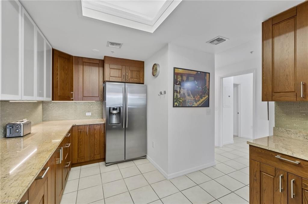 14817 Laguna Dr, Unit 203, Fort Myers, FL 33908 Photo
