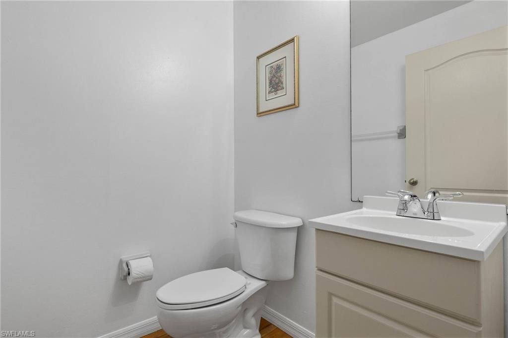 14817 Laguna Dr, Unit 203, Fort Myers, FL 33908 Photo