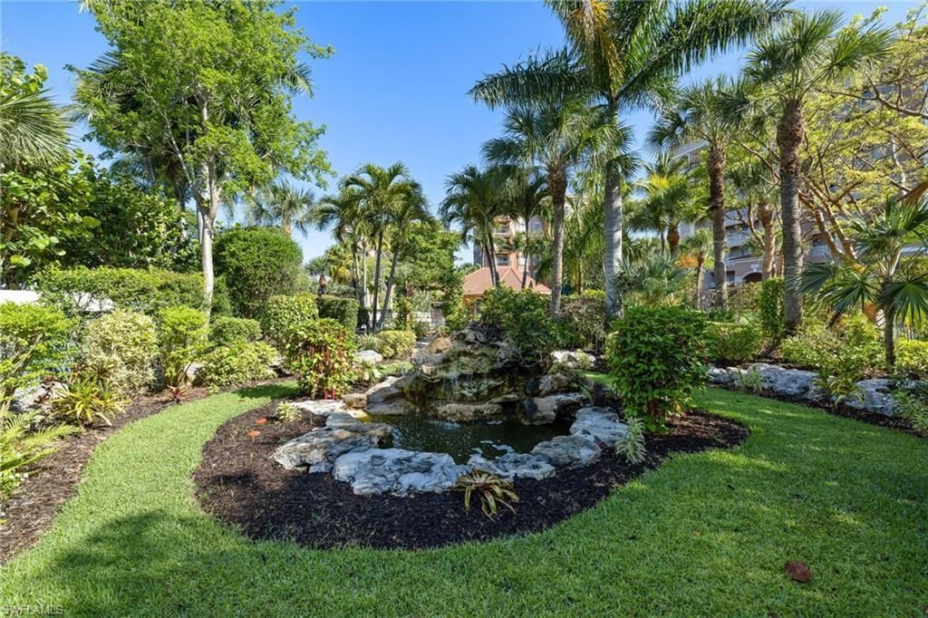 14817 Laguna Dr, Unit 203, Fort Myers, FL 33908 Photo