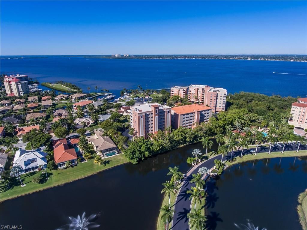 14817 Laguna Dr, Unit 203, Fort Myers, FL 33908 Photo