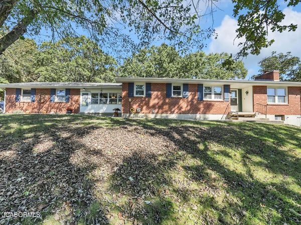 60516 KRATZER ROAD, California, MO 65018