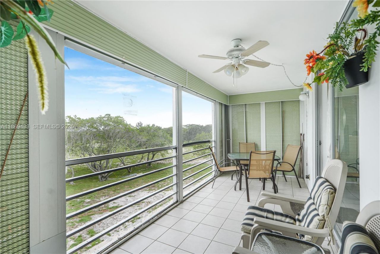 6100 NW 2nd Ave, Unit 423, Boca Raton, FL 33487 Photo
