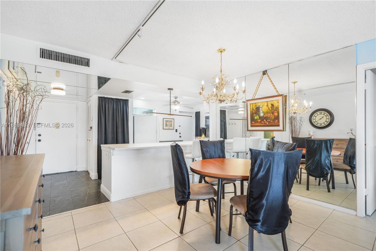 6100 NW 2nd Ave, Unit 423, Boca Raton, FL 33487 Photo