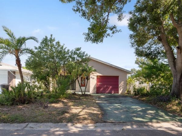 611 49TH AVENUE N, ST PETERSBURG, FL 33703