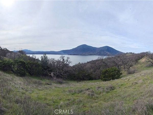 10977 Crestview Drive, Clearlake, CA 95424