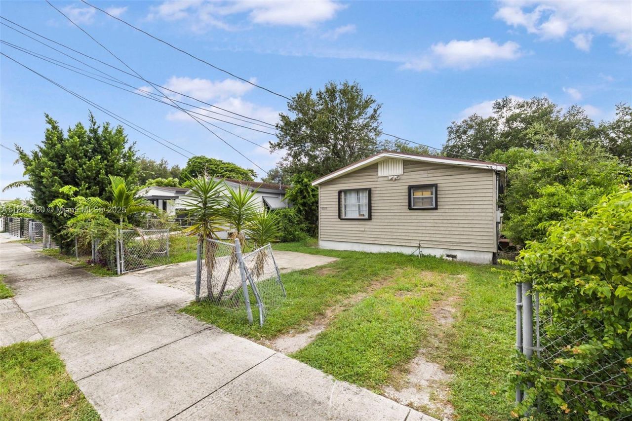 4510 NW 33rd Ave, Miami, FL 33142 Photo