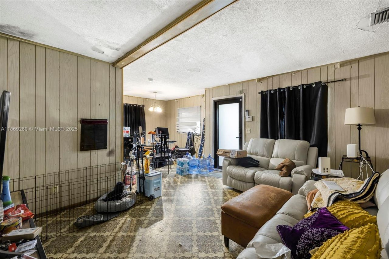 4510 NW 33rd Ave, Miami, FL 33142 Photo