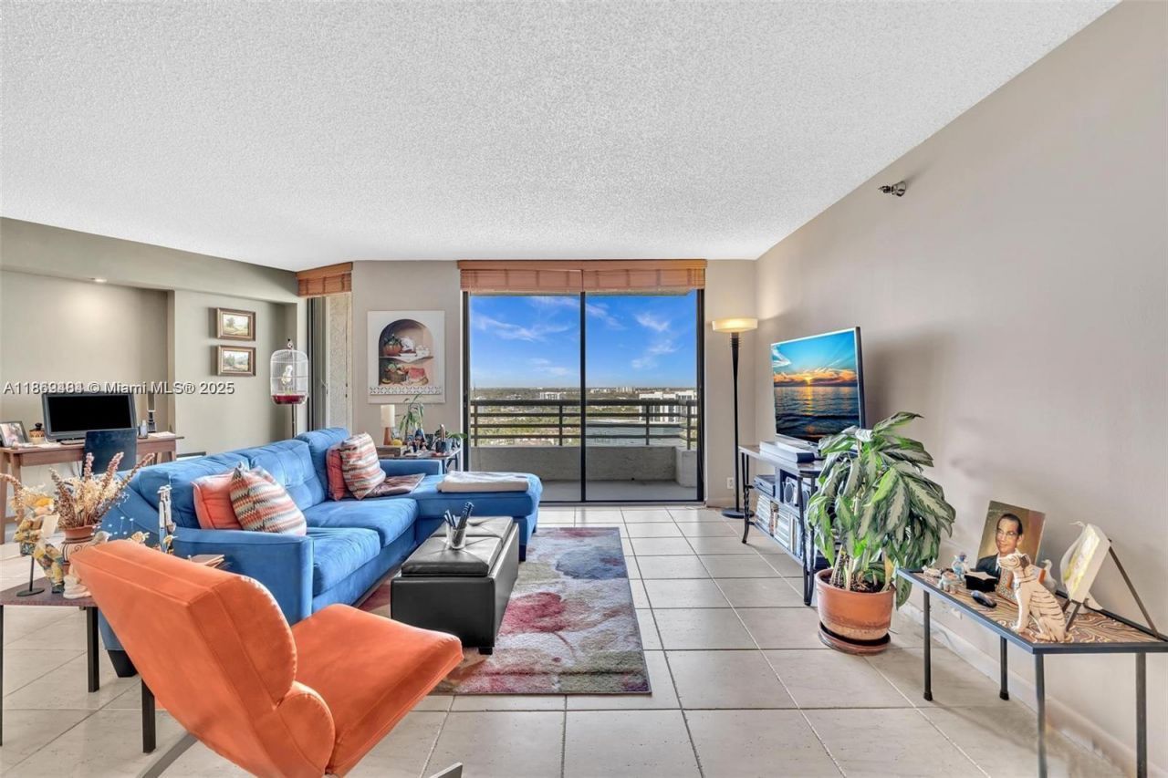 3300 NE 191st St, Unit LP04, Aventura, FL 33180 Photo